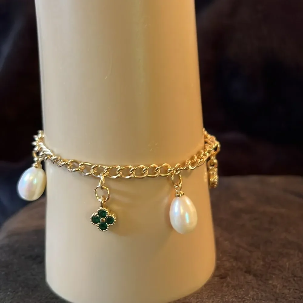 White Freshwater Pearl & Green Austrian Crystal Clover Bracelet nwt